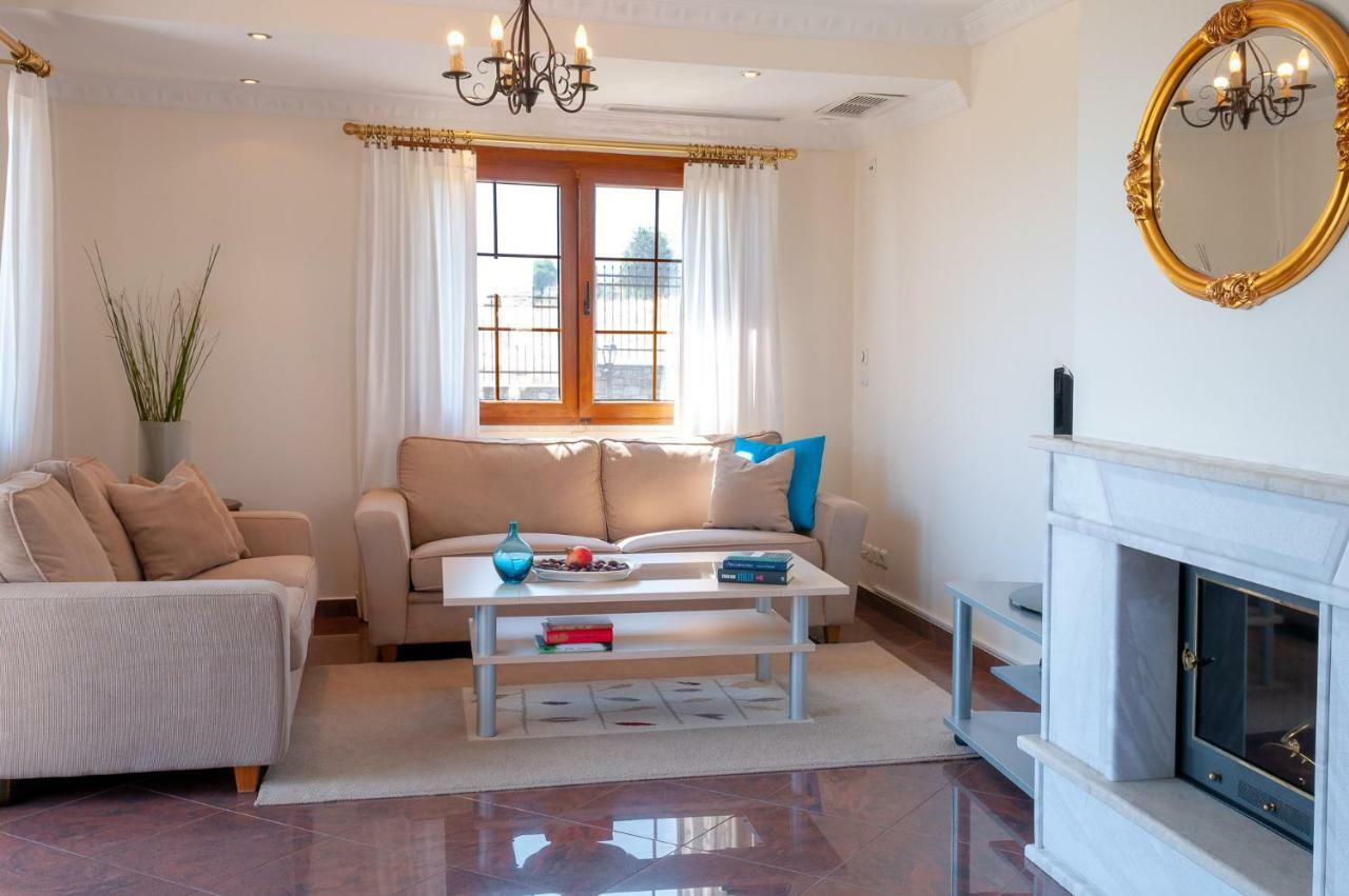 Olympus Pantheon Luxury Villas 乐托卡亚 外观 照片